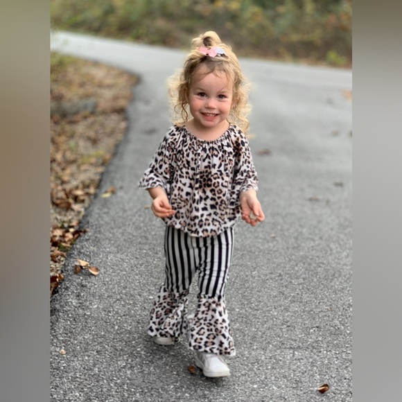 💕I’m Jen. Shop with me! - Picture 3 of 6